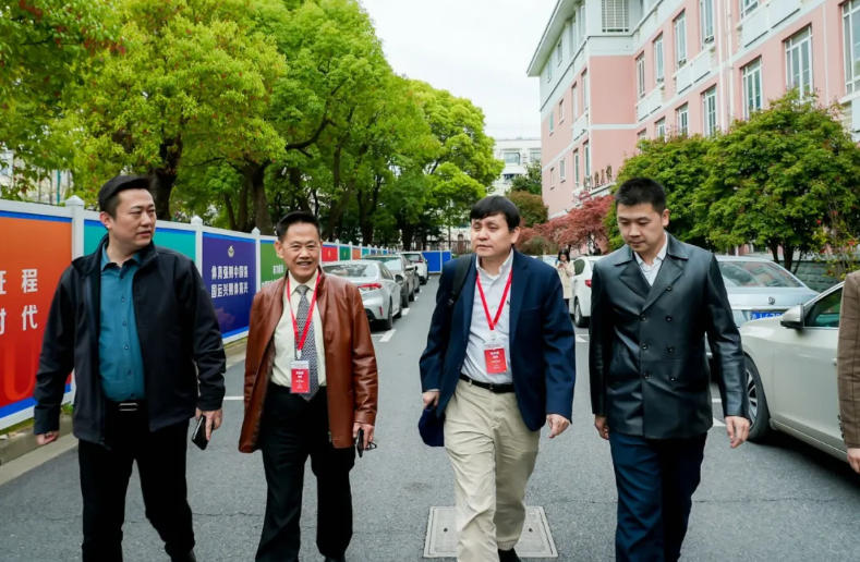 Dr. Zhou Tingyin | Opening the Door to a World of Microorganism