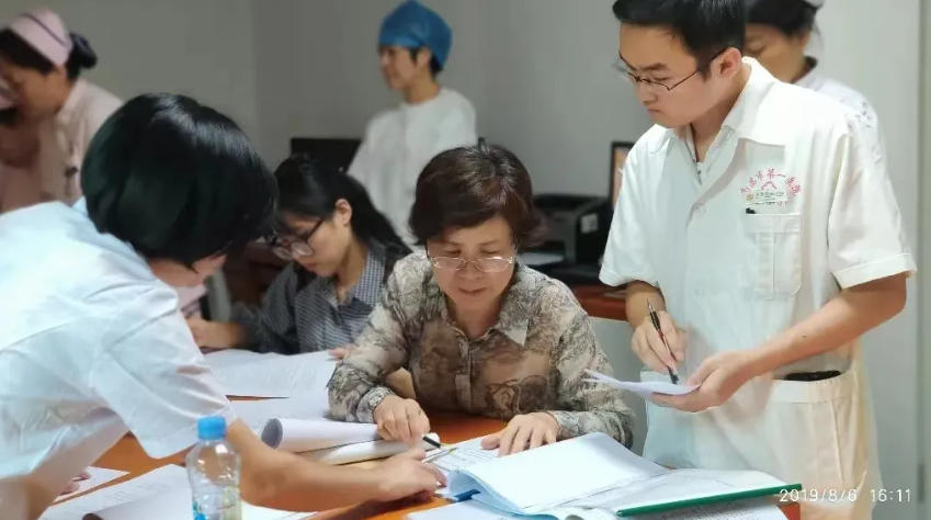 Dr. Wang Chuanqing | Building a ‘Shield’ for Children: A Guardian Against Pathogens