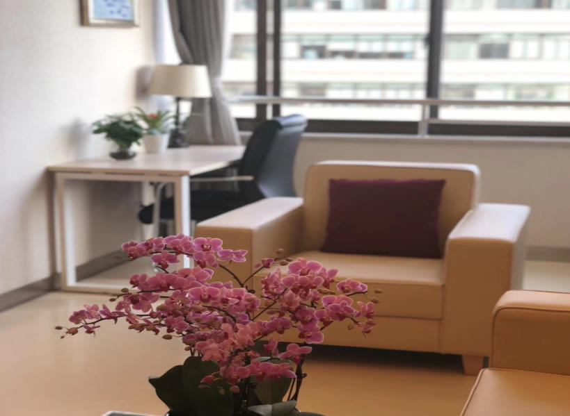 Why Savvy Expats are Ditching Private Clinics for Shanghai’s 