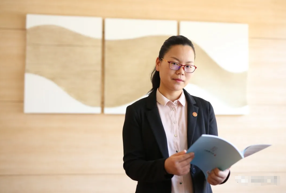 Dr. Li Ying | The Making of a Gentle Tough Woman in Proctology