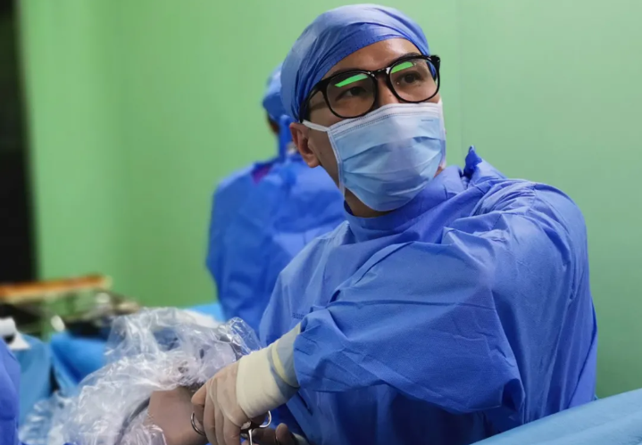 Dr. Wu Liang | Precision in Craft, Integrity in Practice