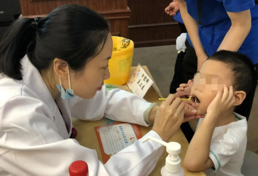 Dr. Yuan Gongjie | Children's Smiles, and the Orthodontist Who Still Tells Stories