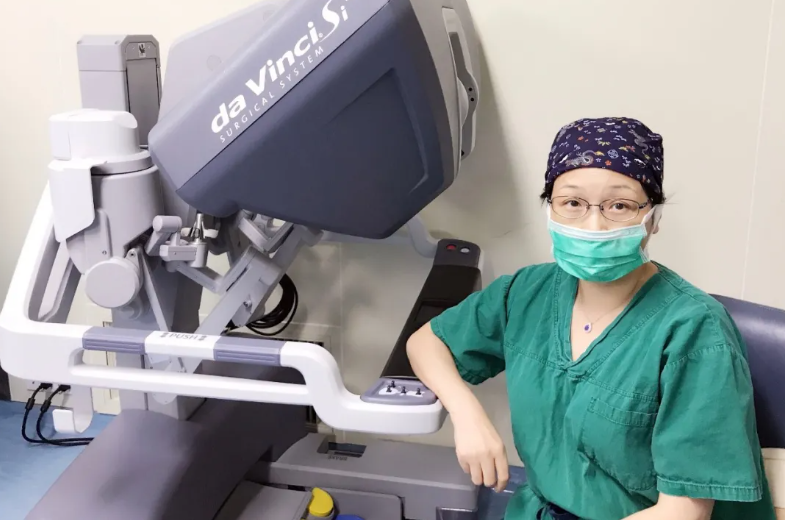 Dr. Zhu Zhiling | Gynecologic Surgery, and a Line She Would Not Cross